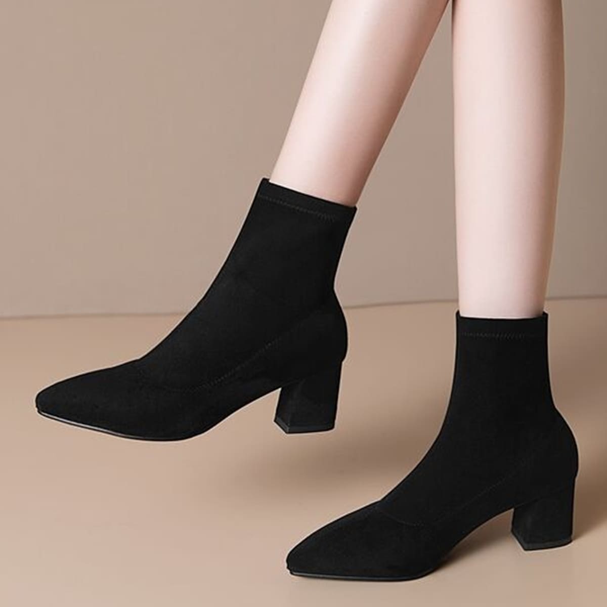 

Point Toe Chunky Heeled Boots, Black