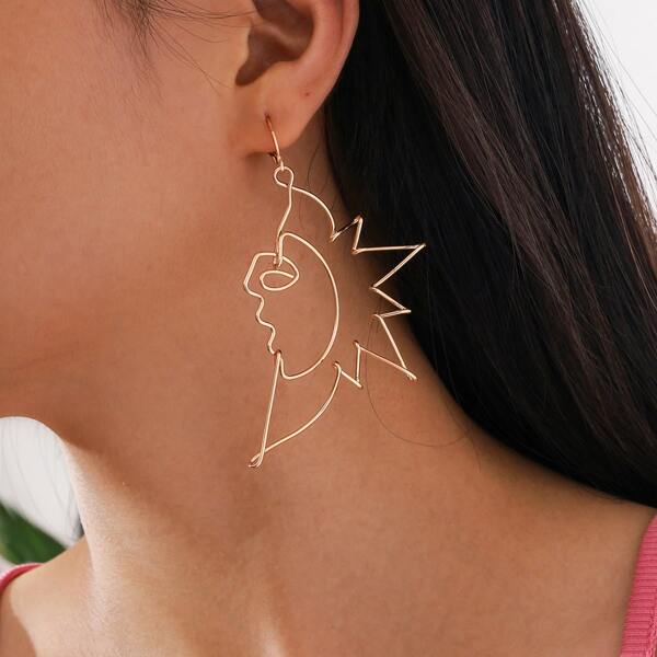 

Sun Shaped Drop Earrings, Gold