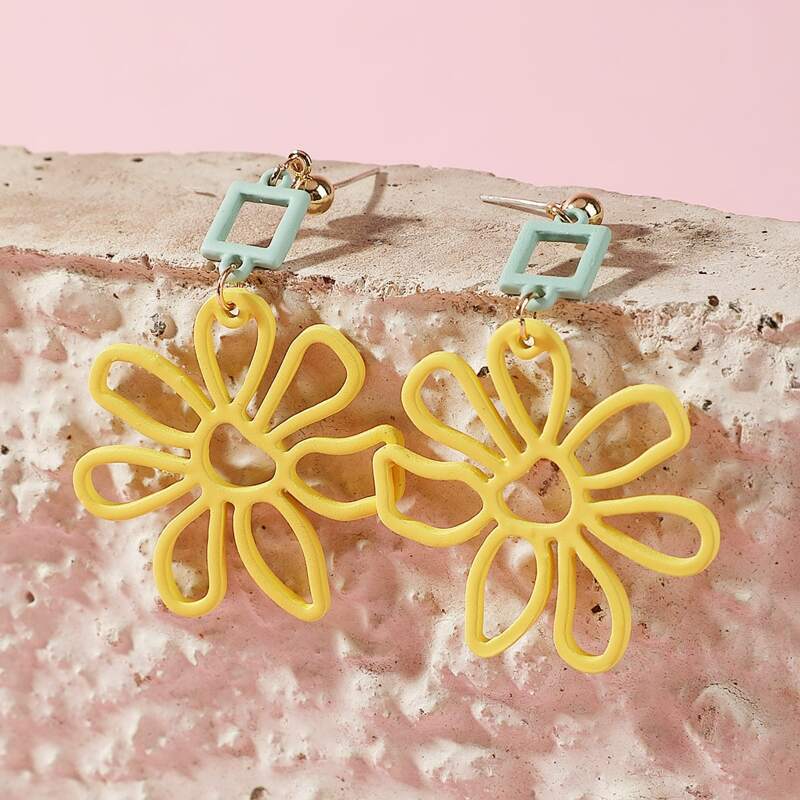 

Floral Drop Earrings, Yellow