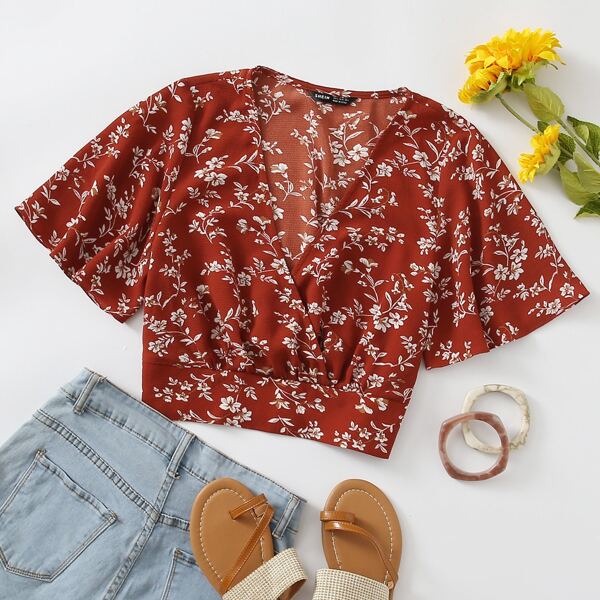

Топ с цветочным принтом и v-образным воротником, Красный