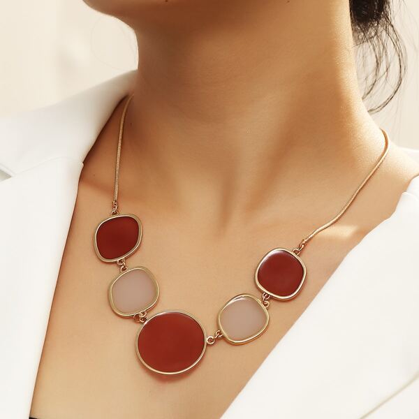 

Geometric Decor Necklace, Multicolor
