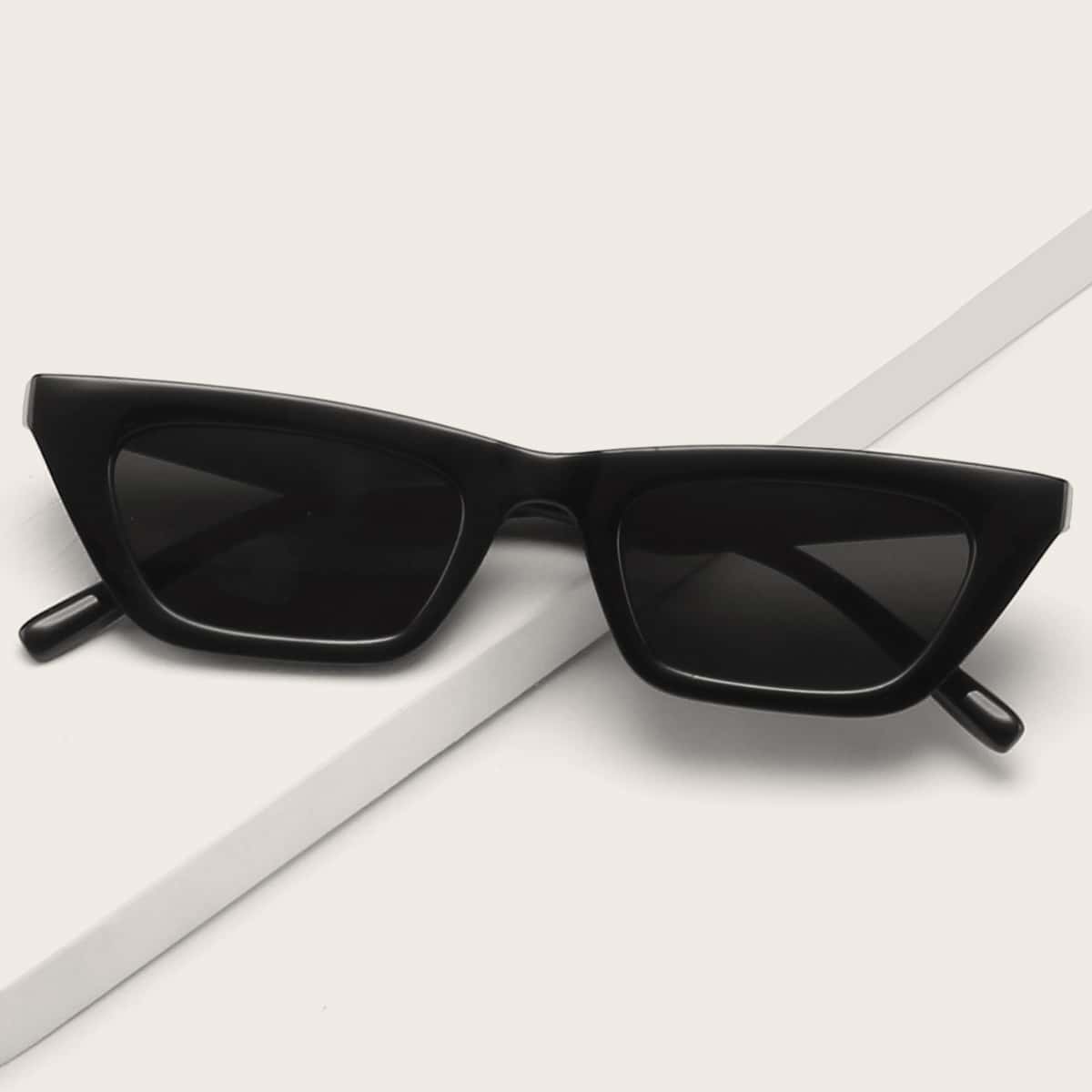 

Skinny Cat Eye Sunglasses, Black