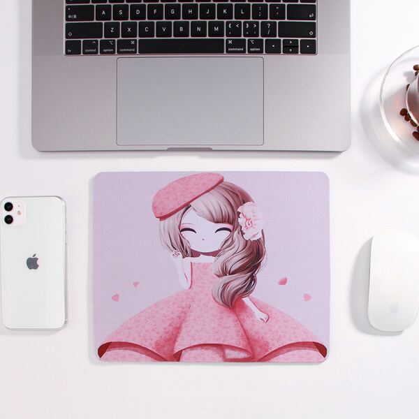 

1pc Cartoon Graphic Mouse Pad, Pink