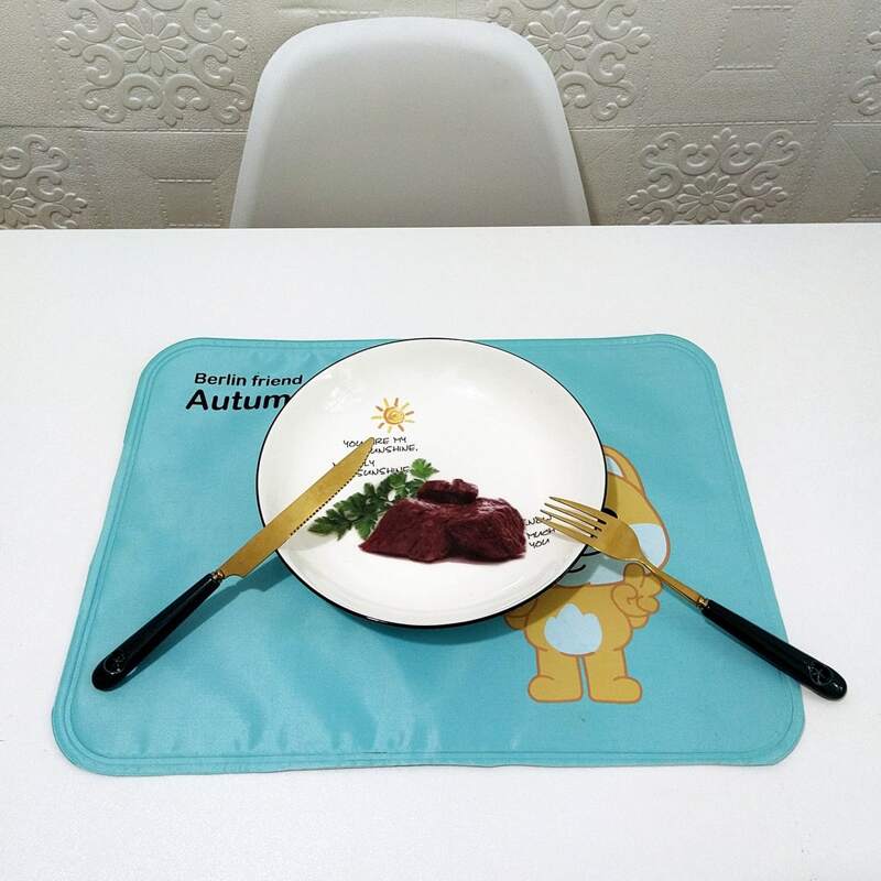 

Cartoon Bear Print Placemat, Baby blue