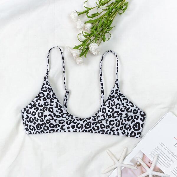 

Allover Graphic Bikini Top, Black and white