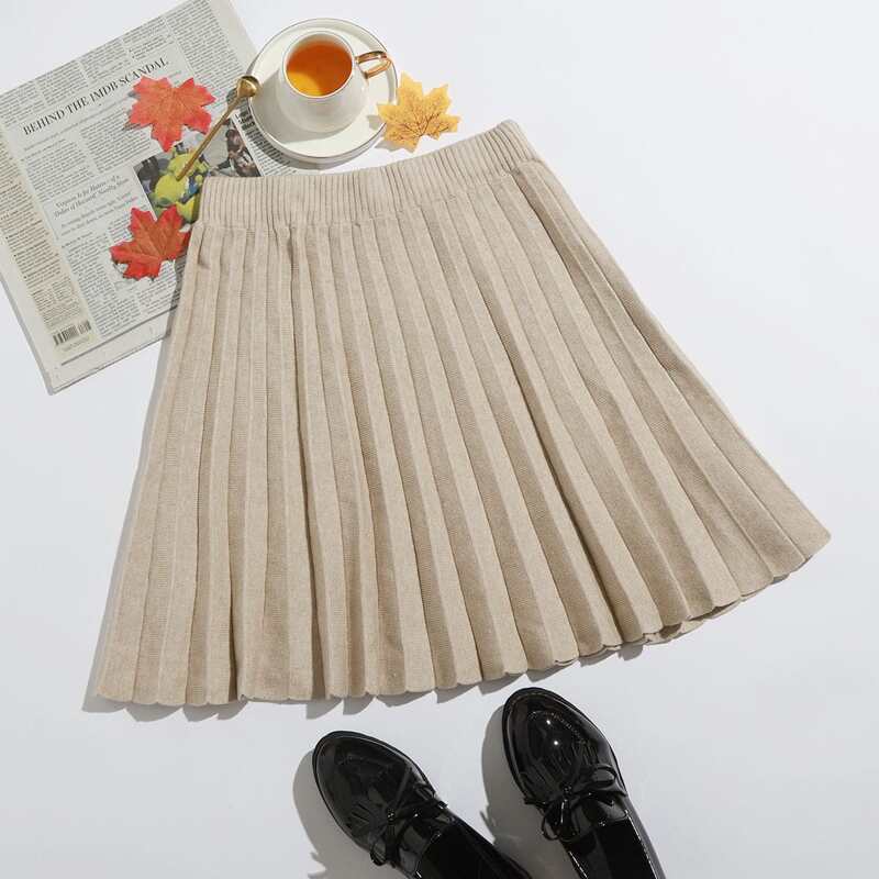 

Ribbed Pleated Skirt, Khaki