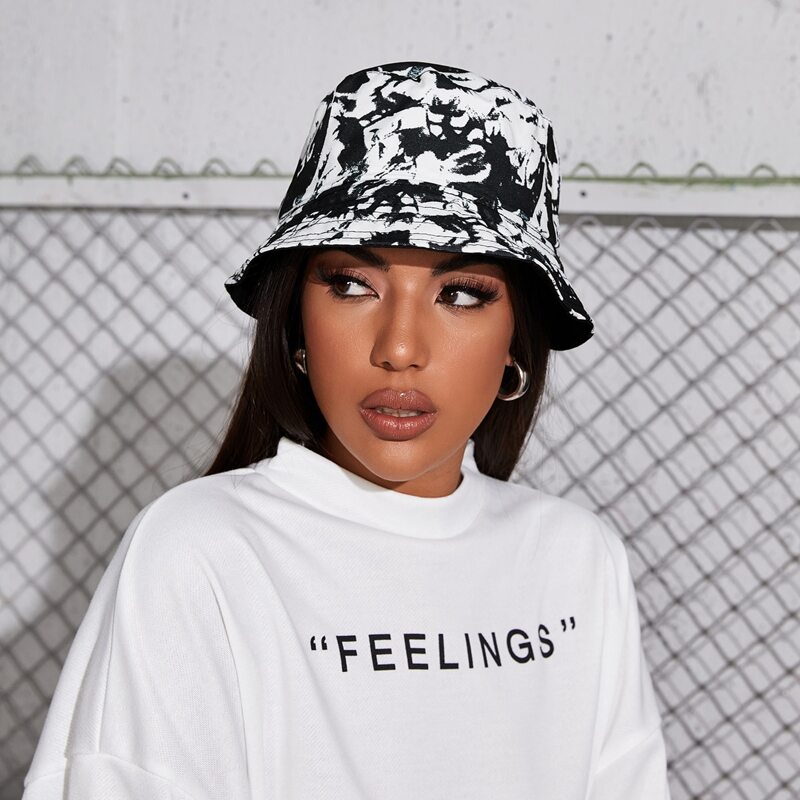

Tie Dye Pattern Bucket Hat, Black and white