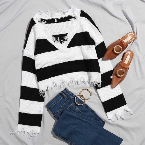 

Ripped Trim Color Block Sweater, Black and white