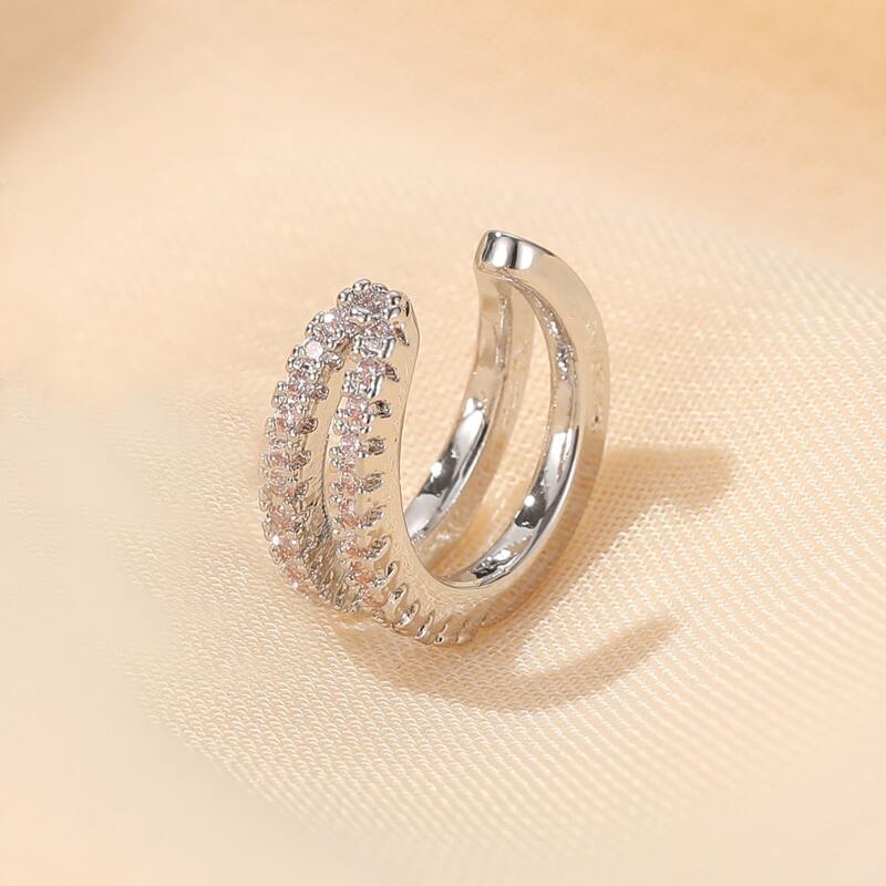 

1pc Rhinestone Engraved Ear Cuff, Silver