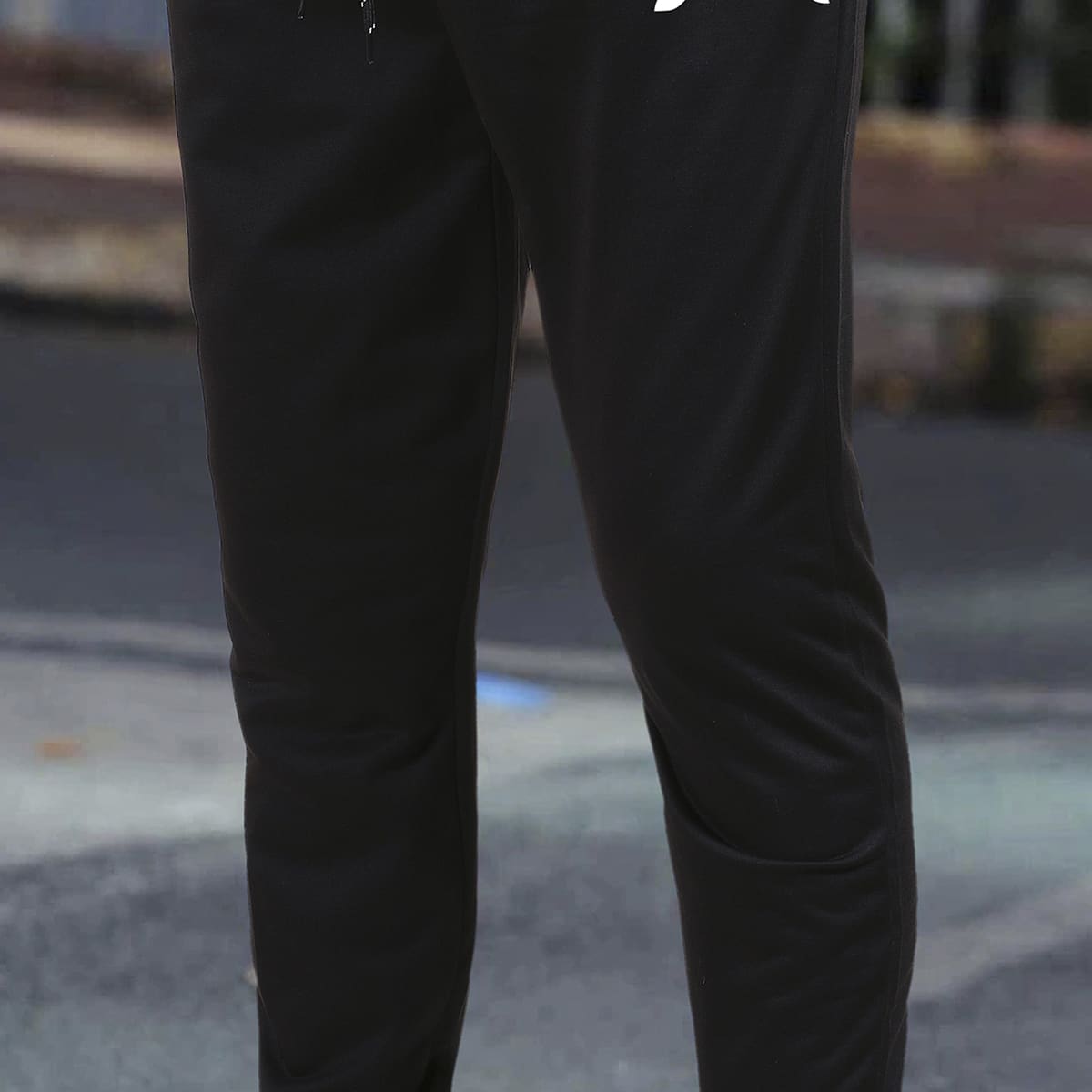 

Guys Graphic Print Joggers, Black