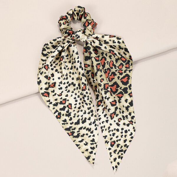 

Leopard Print Scrunchie Scarf, Multicolor