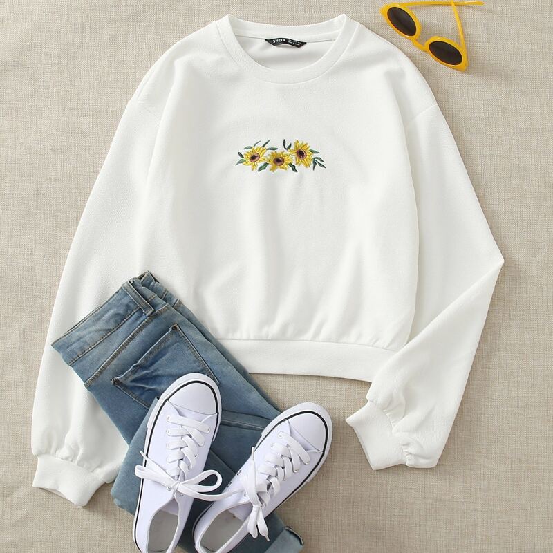 

Sunflower Embroidery Pullover, White