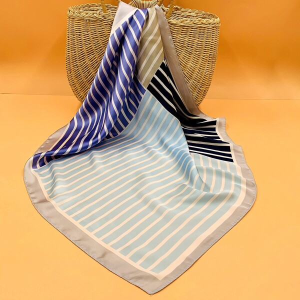 

Striped Pattern Bandana, Multicolor