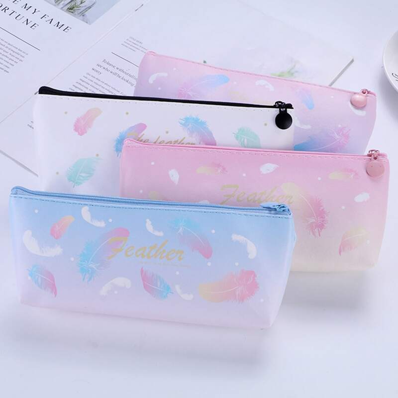 

1pc Feather Print Random Pencil Case, Multicolor