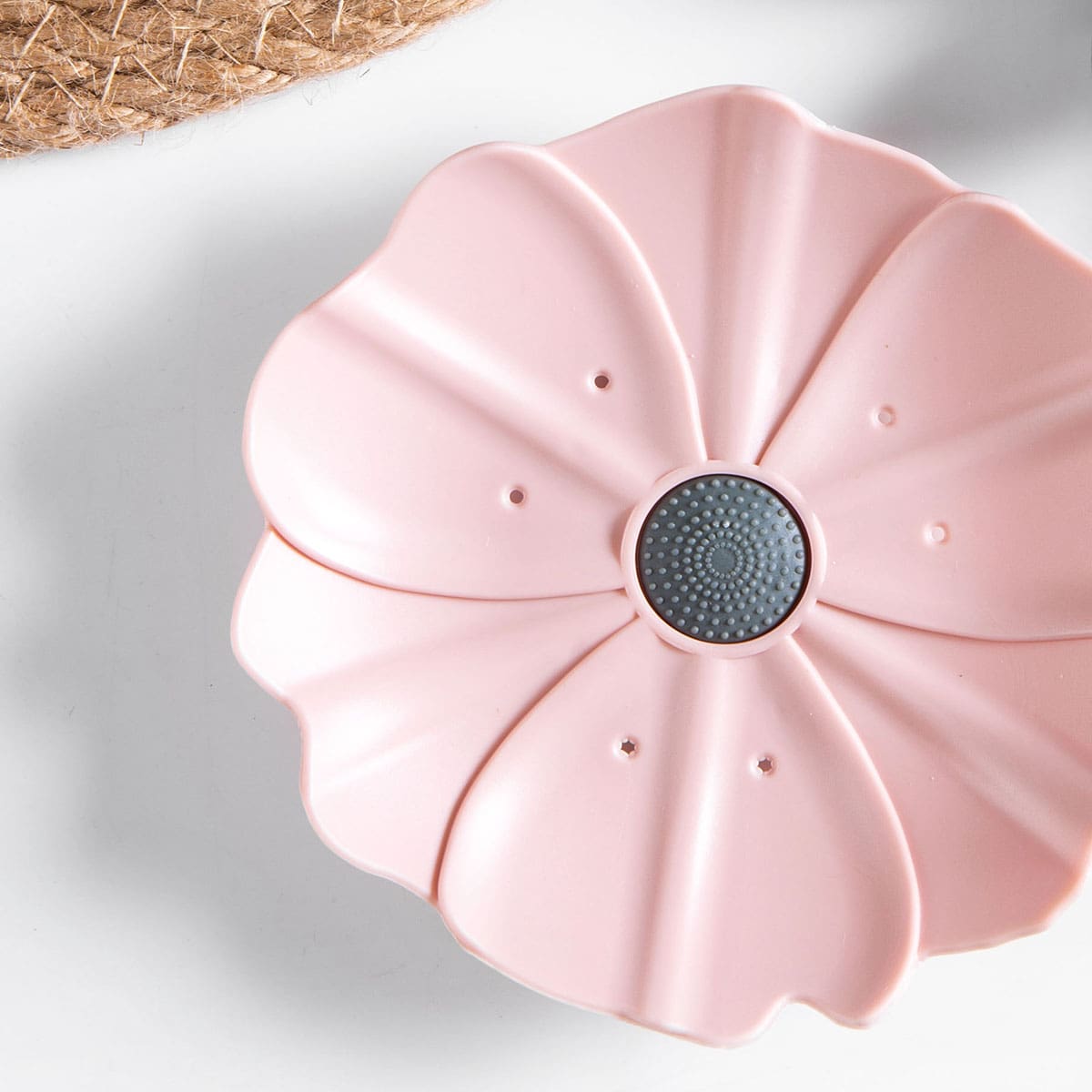 

1pc Flower Shaped Soap Box, Dusty pink