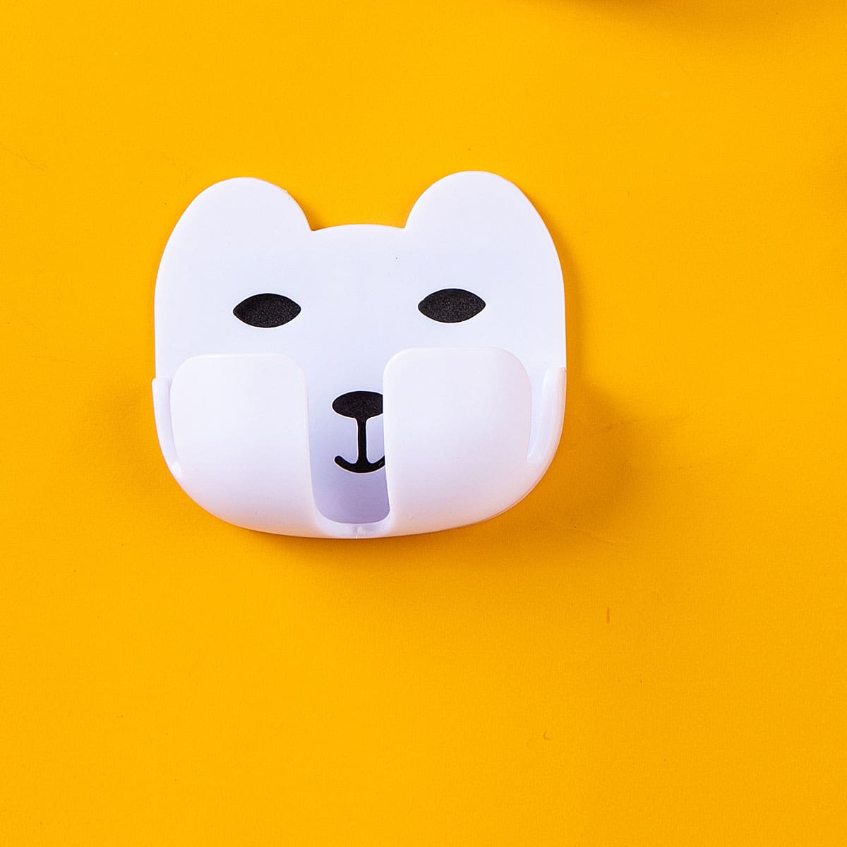

2pcs Cartoon Design Plug Hook, White