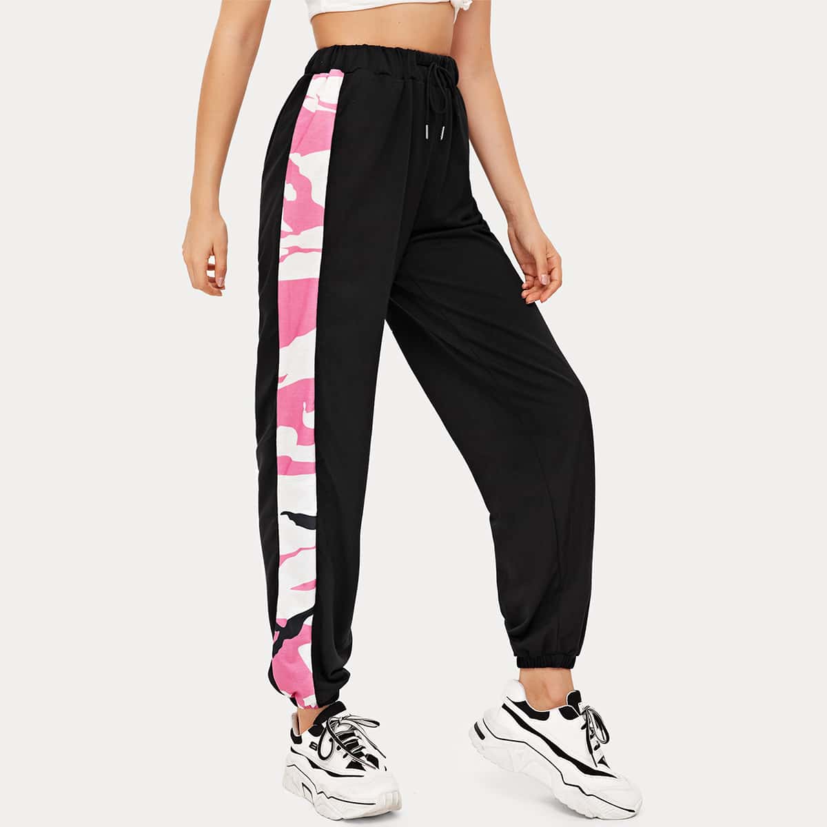 

Contrast Camo Drawstring Sweatpants, Black
