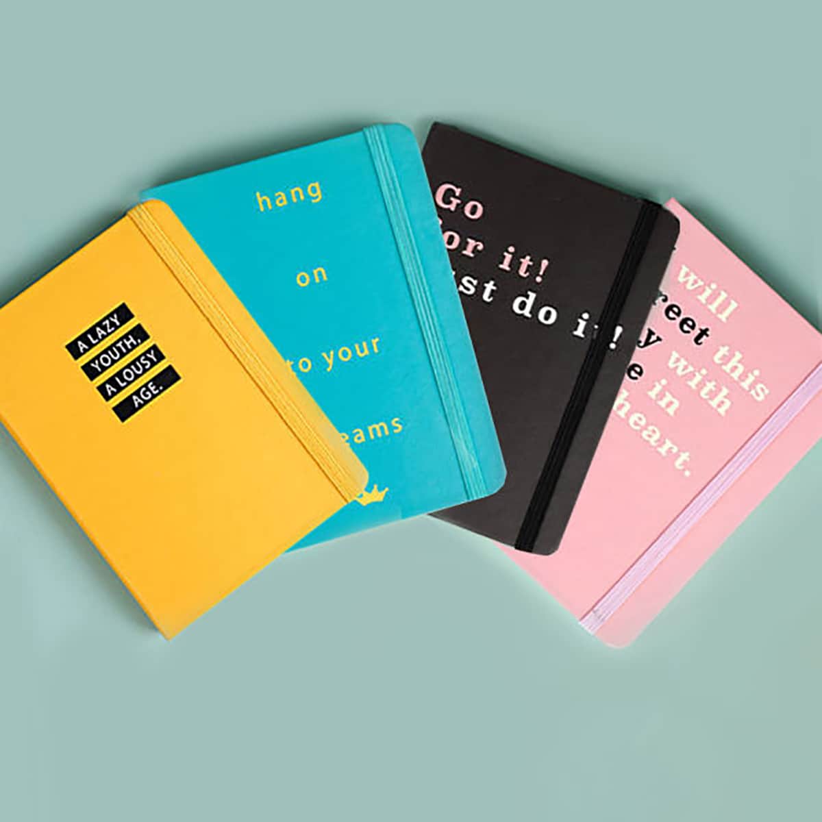 

1pack Slogan Graphic Cover Random Notebook, Multicolor