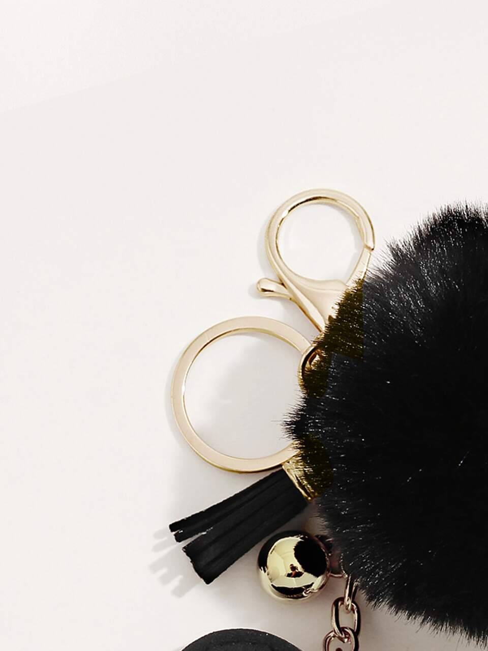 Rhinestone Korean Fleece Heart Pom-Pom Keychains For Women, LOVE Design. Perfect Small Gifts For Valentine's Day, Mother's Day & Wedding Banquets