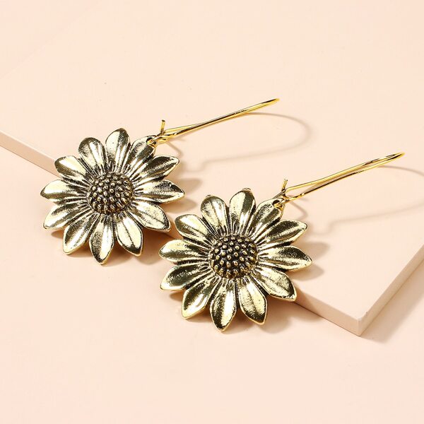 

Metal Flower Drop Earrings, Gold