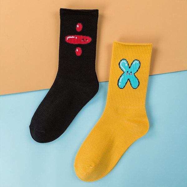 

2pairs Cartoon Graphic Socks, Multicolor
