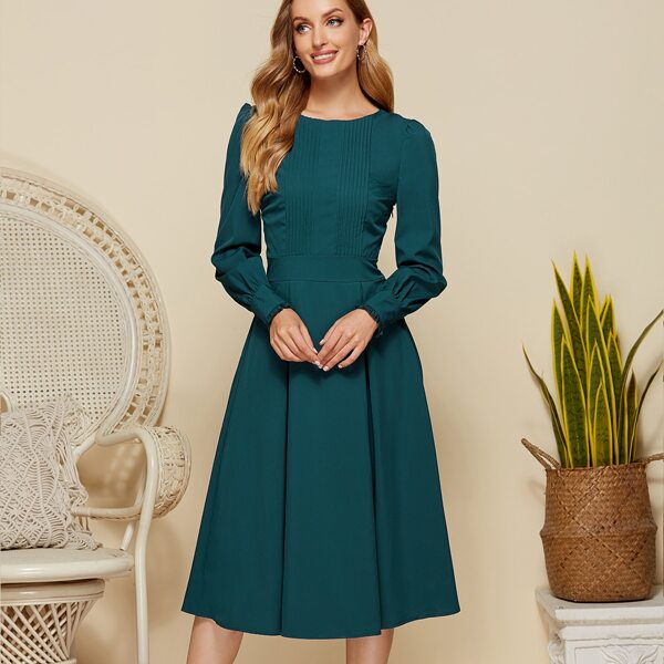 

Frill Trim Boxy Pleated Dress, Dark green