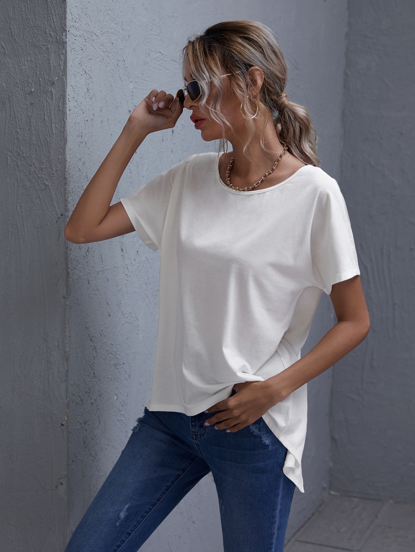 Batwing Sleeve Split Back High Low Tee thumbnail