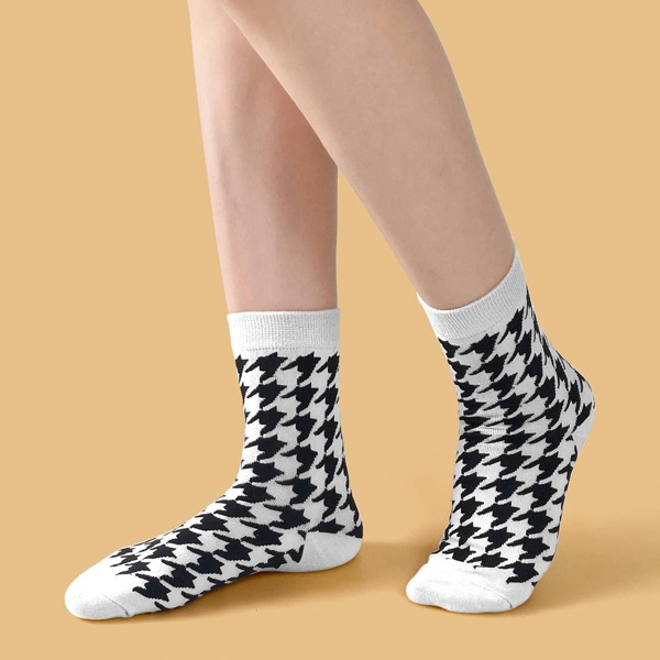 

Houndstooth Pattern Socks, White