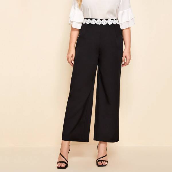

Plus Floral Embroidery Zipper Back Wide Leg Pants, Black