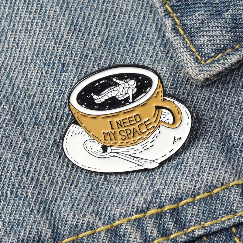 

Coffee Cup Design Brooch, Multicolor