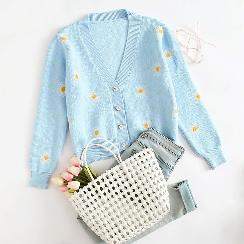 

Floral Pattern Button Front Cardigan, Baby blue