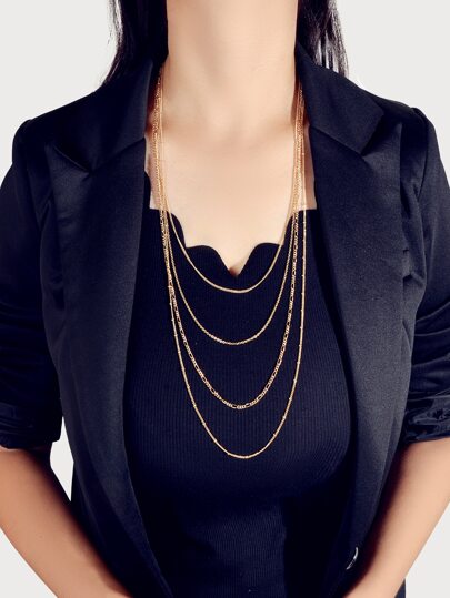 قلادة بطبقات معدني