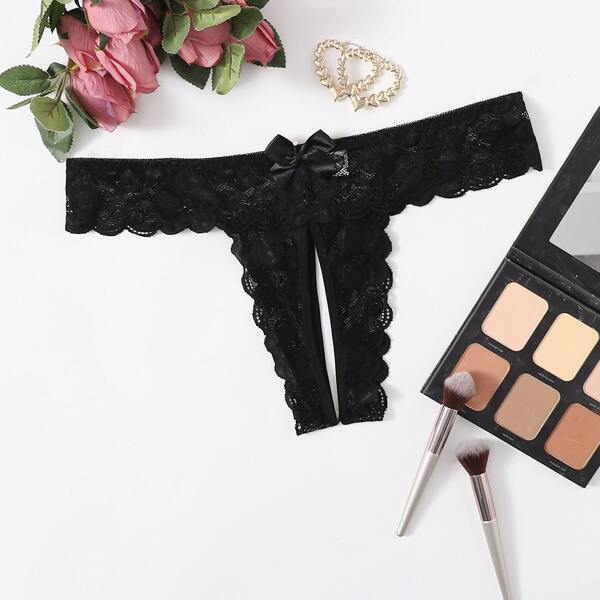 

Plus Floral Lace Crotchless Thong, Black