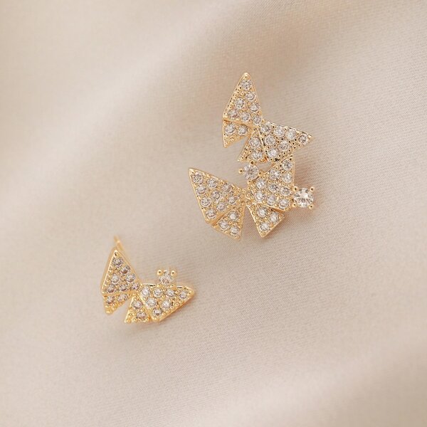 

1pair Rhinestone Pave Unever Bow Earrings, Gold
