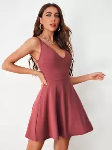 SHEIN BAE 十字交叉後開式素色連衣裙 - 藕粉色 - 查看 5