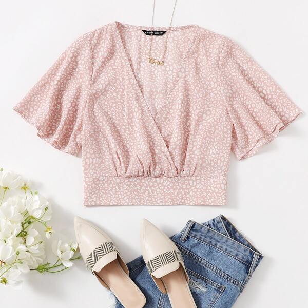 

Allover Print Surplice Neck Shirred Back Crop Top, Pastel baby pink
