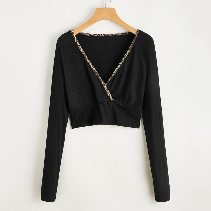 

Leopard Trim Crop Tee, Black