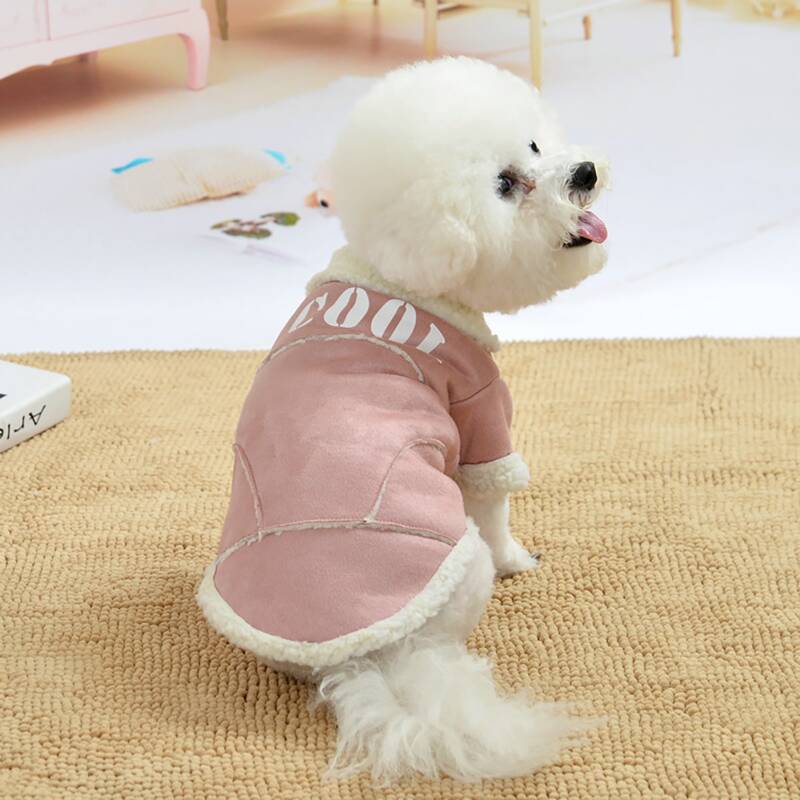 

1pc Letter Graphic Shearling Fleece Dog Coat, Pink