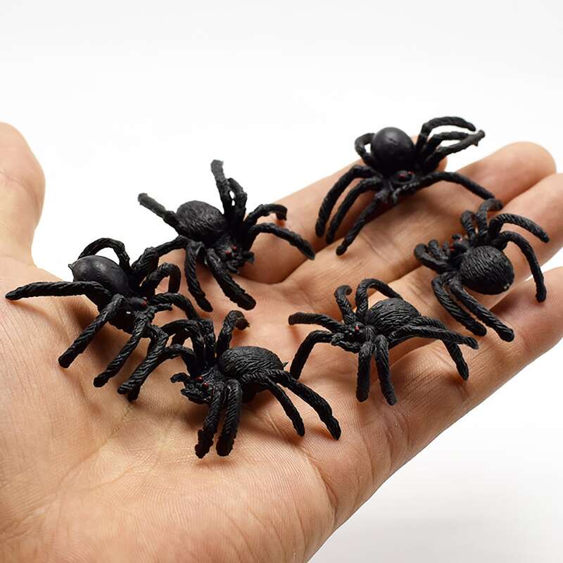 

4pcs Simulation Spider Toy, Black