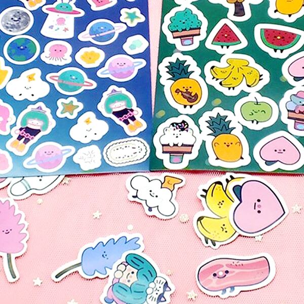 

2sheets Cartoon Graphic Random Sticker, Multicolor