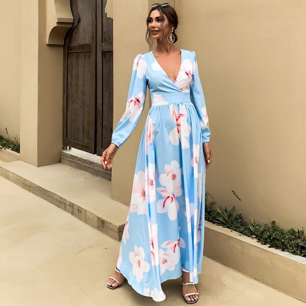

Plunging Neck Floral Dress, Baby blue