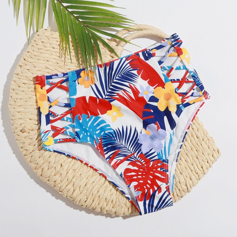 

Floral Crisscross Detail Bikini Bottom, Multicolor