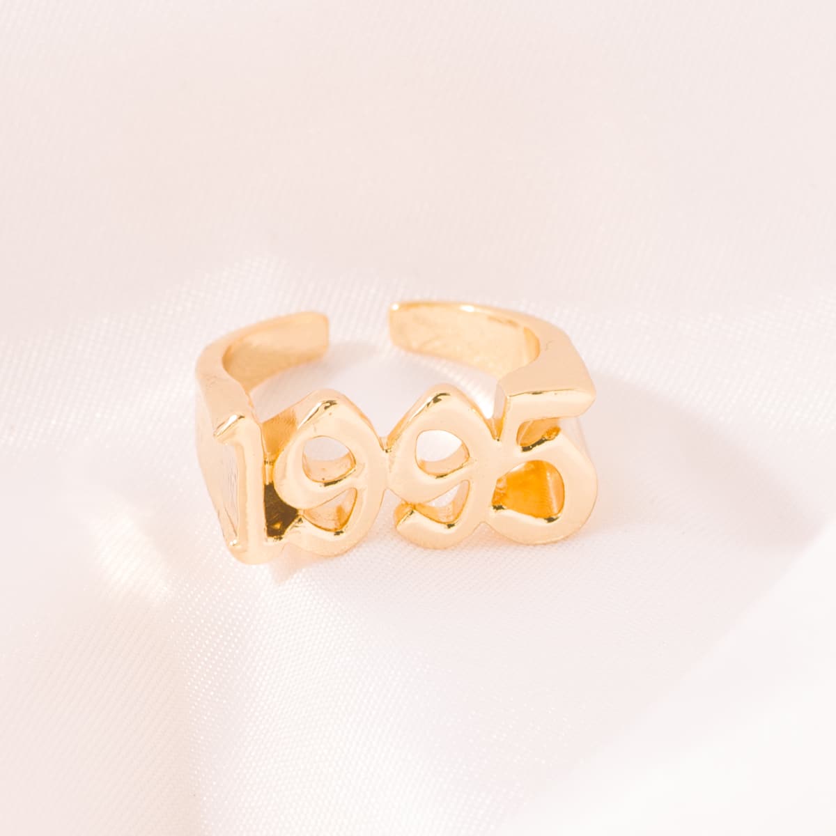 

Number 1995 Ring, Gold