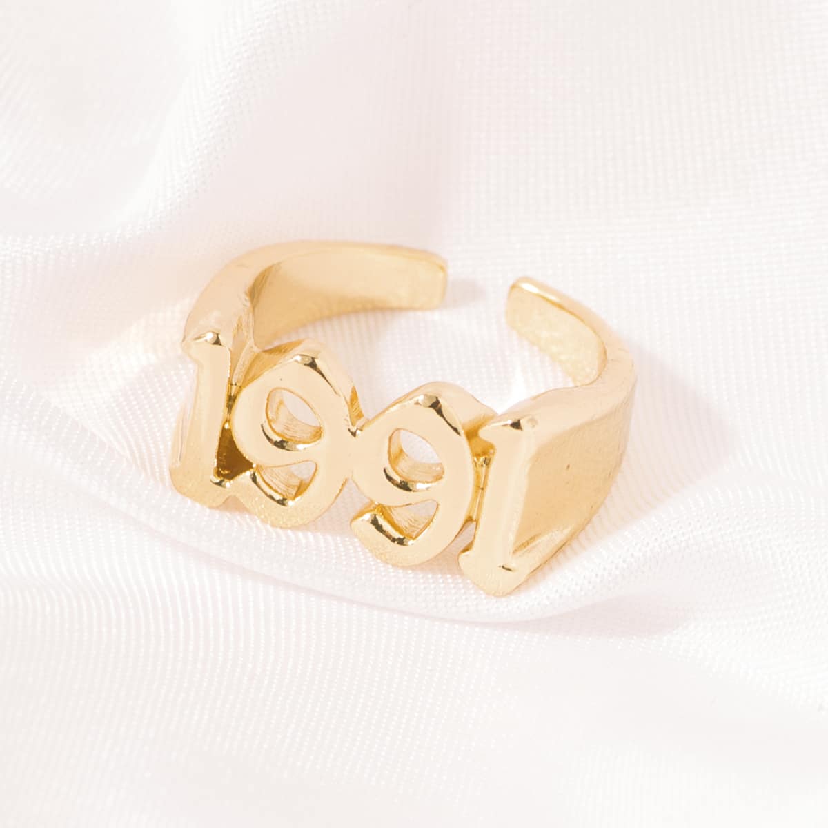 

Number 1991 Ring, Gold