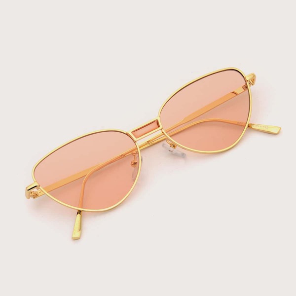 

Cat Eye Sunglasses
