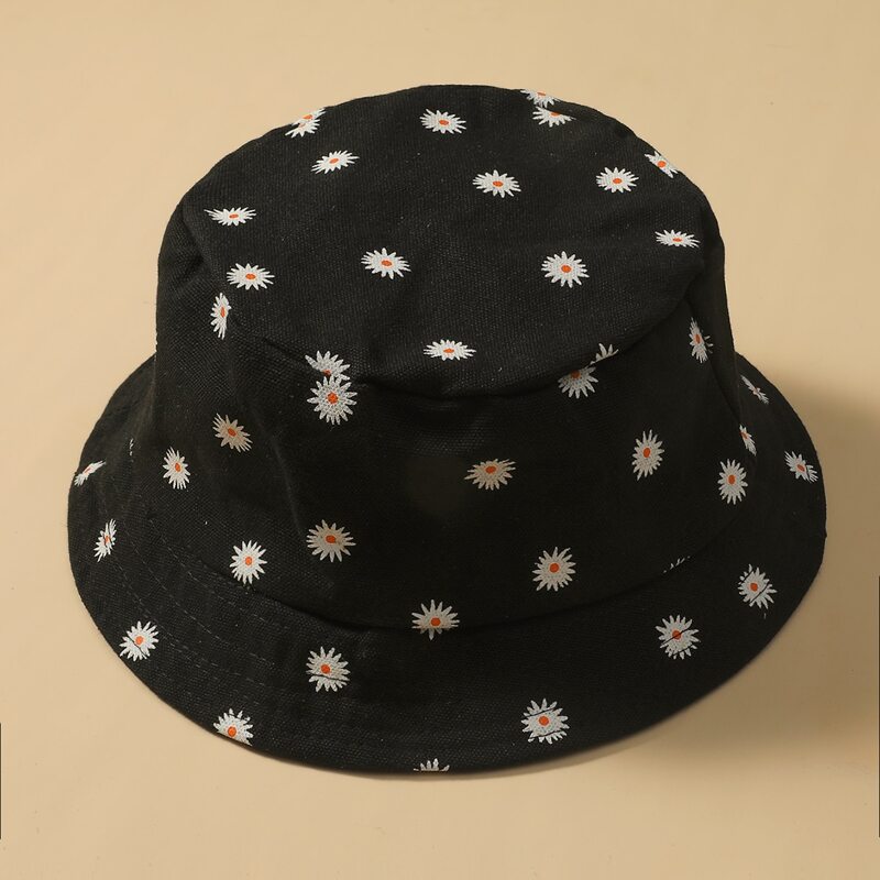 

Daisy Print Bucket Hat, Black