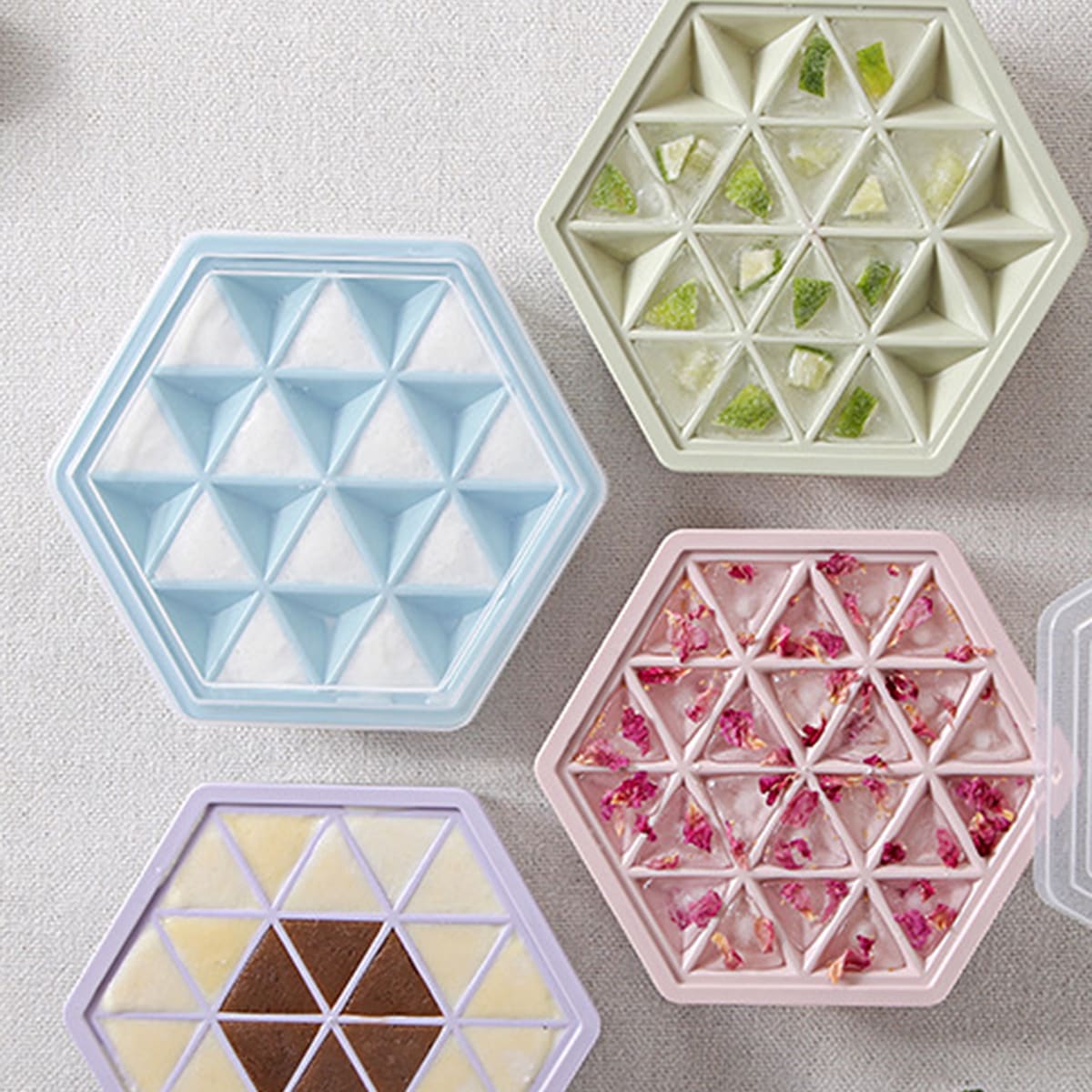 

1pc Random Color Ice Cube Mold With Lid, Multicolor