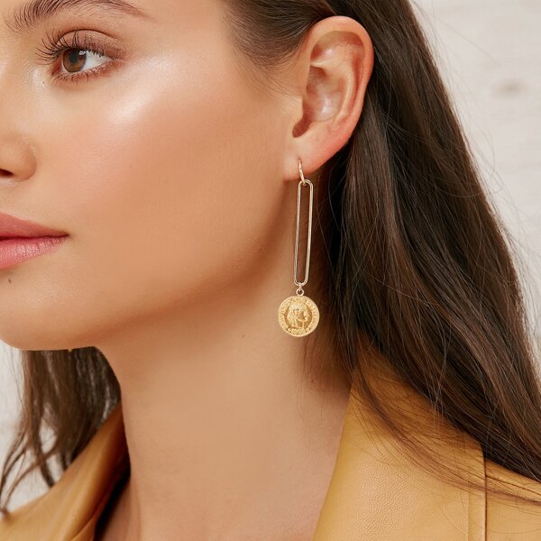 

1pair Oval Link Coin Charm Earrings, Gold