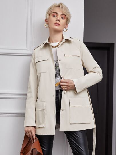 Пальто с карманом и поясом