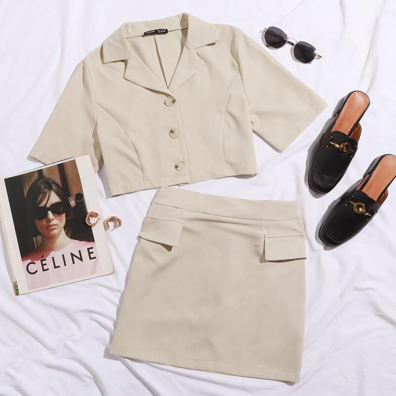 

Notched Collar Crop Blouse, Khaki